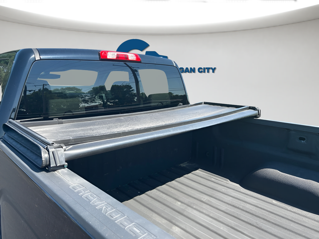 Used 2016 Chevrolet Silverado 1500 Custom w/ Custom Convenience Package AWD/4WD image 9