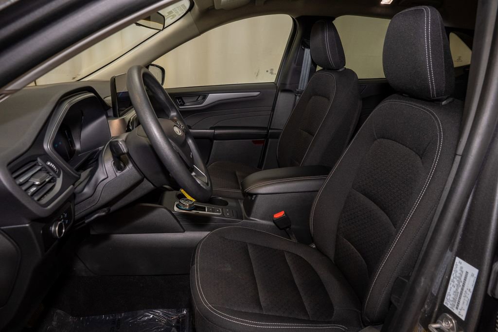 Used 2025 Ford Escape Active image 10