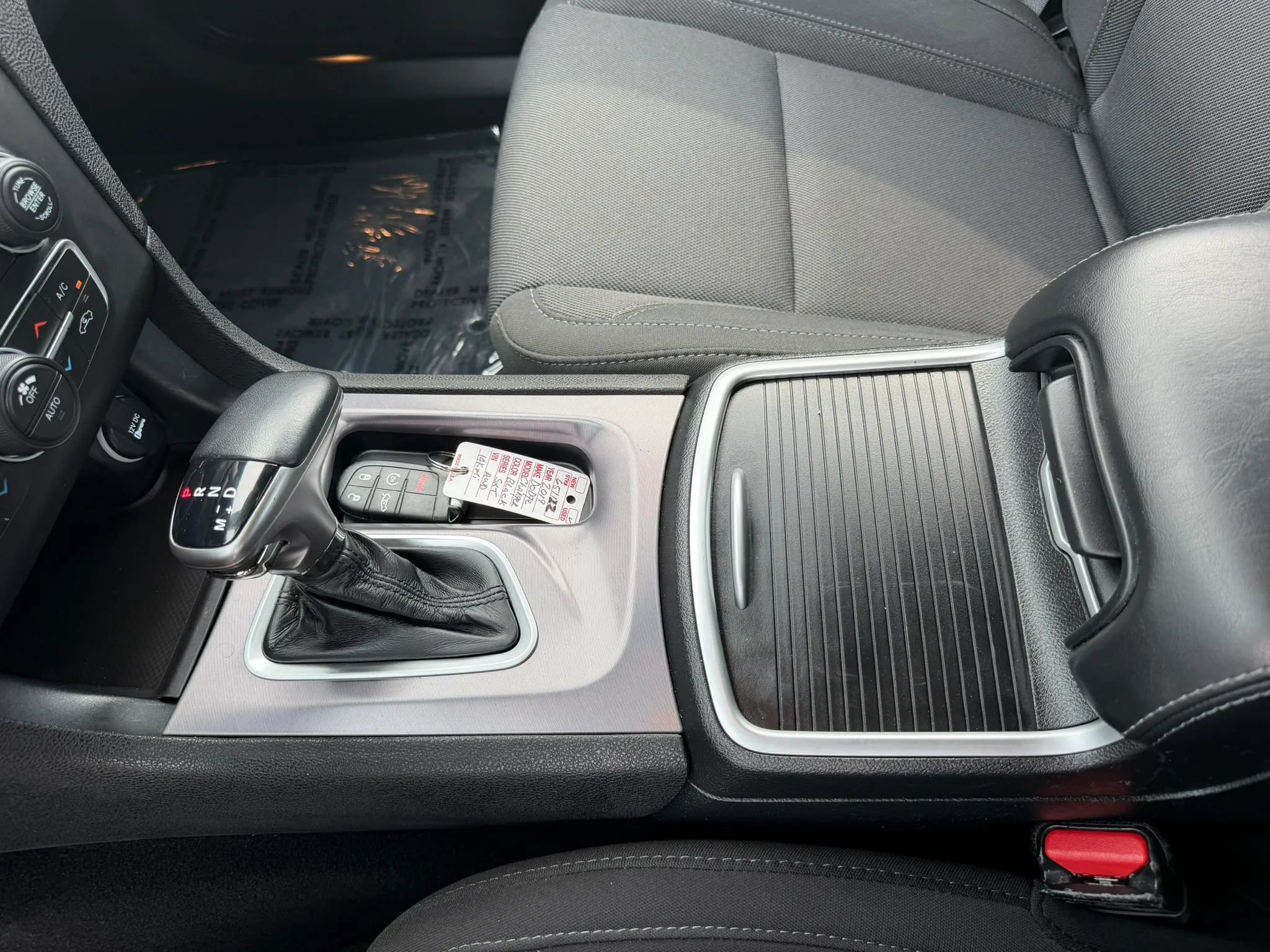 Used 2019 Dodge Charger SXT AWD/4WD image 28