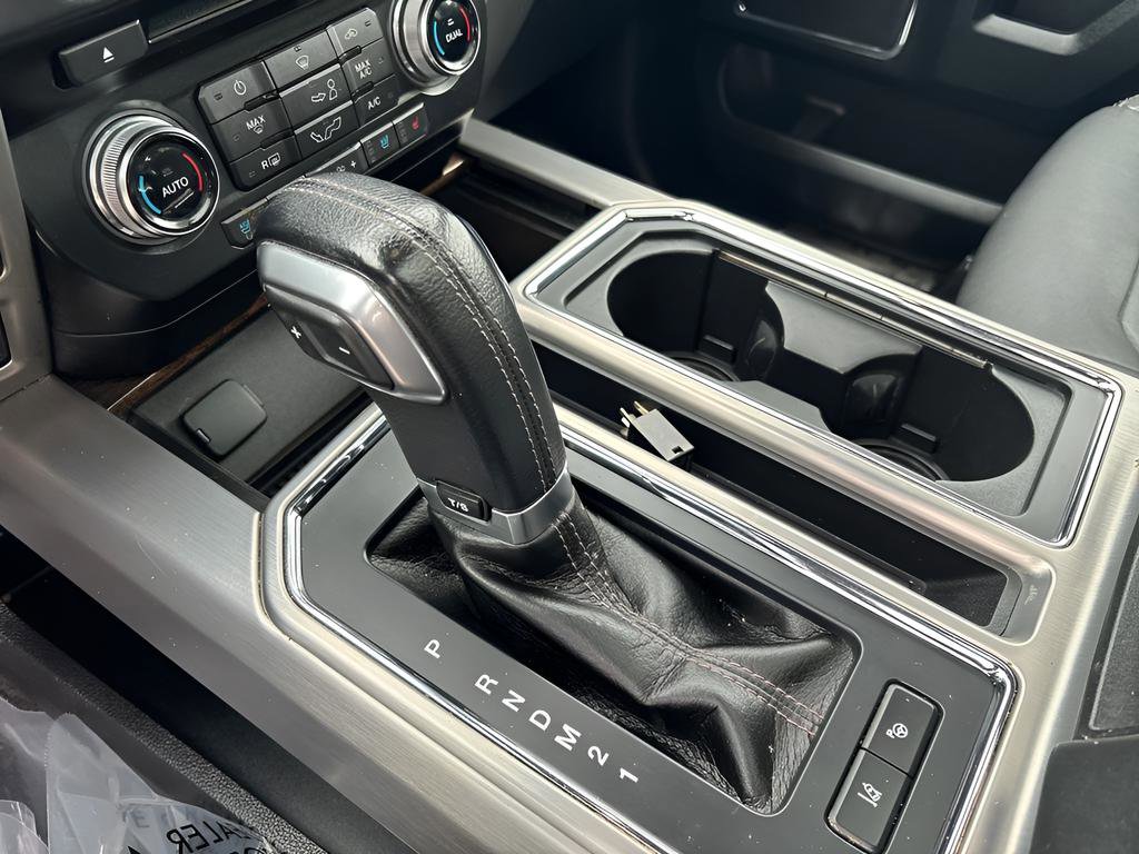 Used 2016 Ford F150 Platinum w/ Equipment Group 701A Luxury image 20