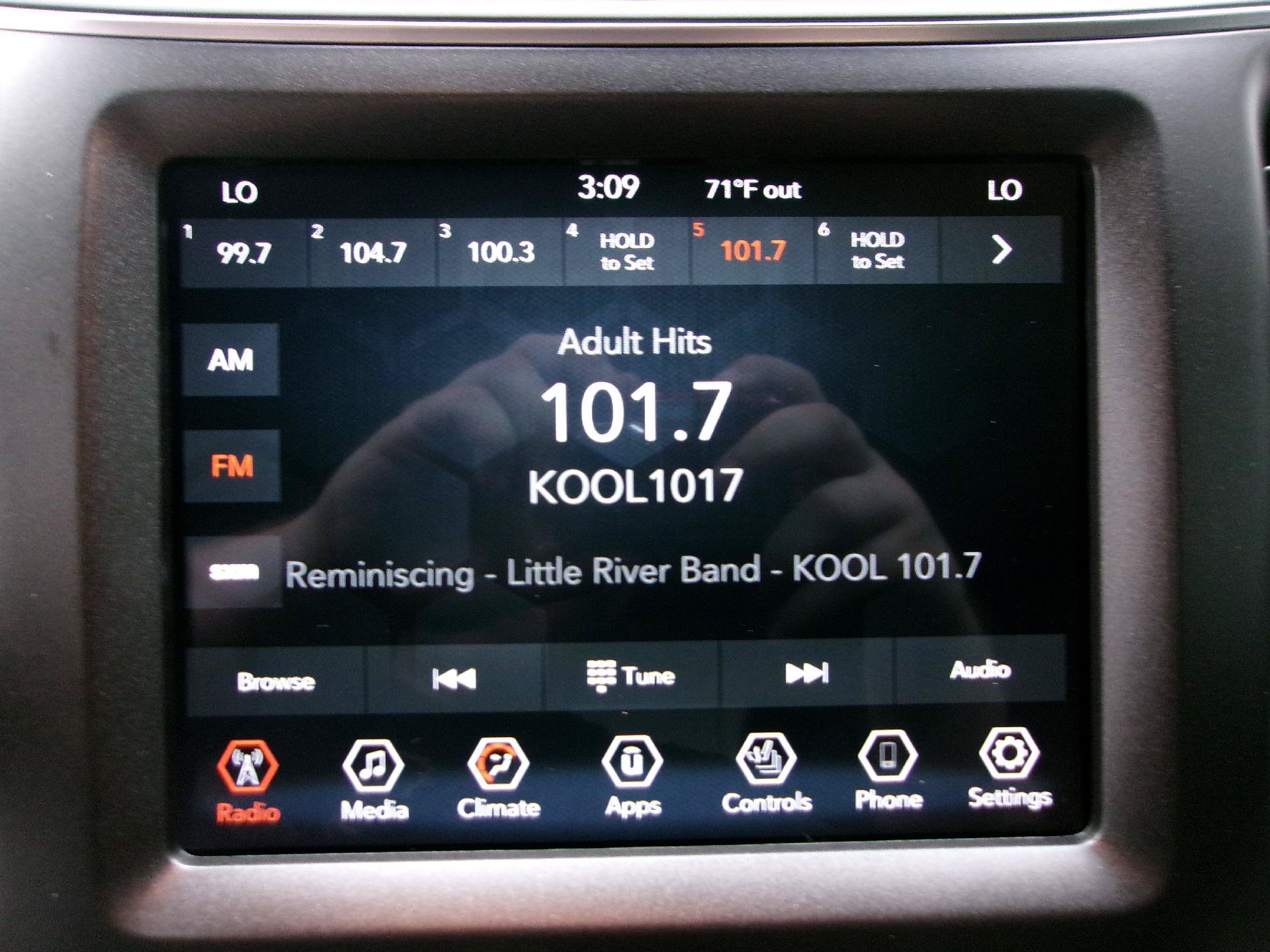 Used 2022 Jeep Cherokee Trailhawk AWD/4WD image 5