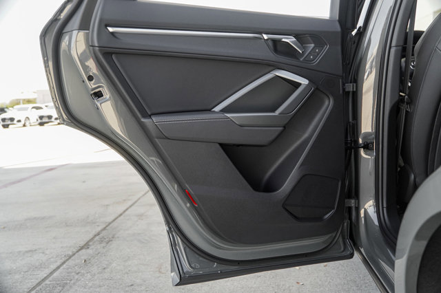 Certified 2025 Audi Q3 2.0T Premium w/ Convenience Package image 17