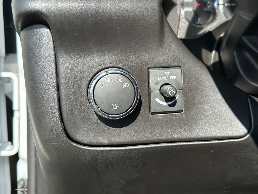 Used 2024 Chevrolet Express 2500 w/ Driver Convenience Package image 31