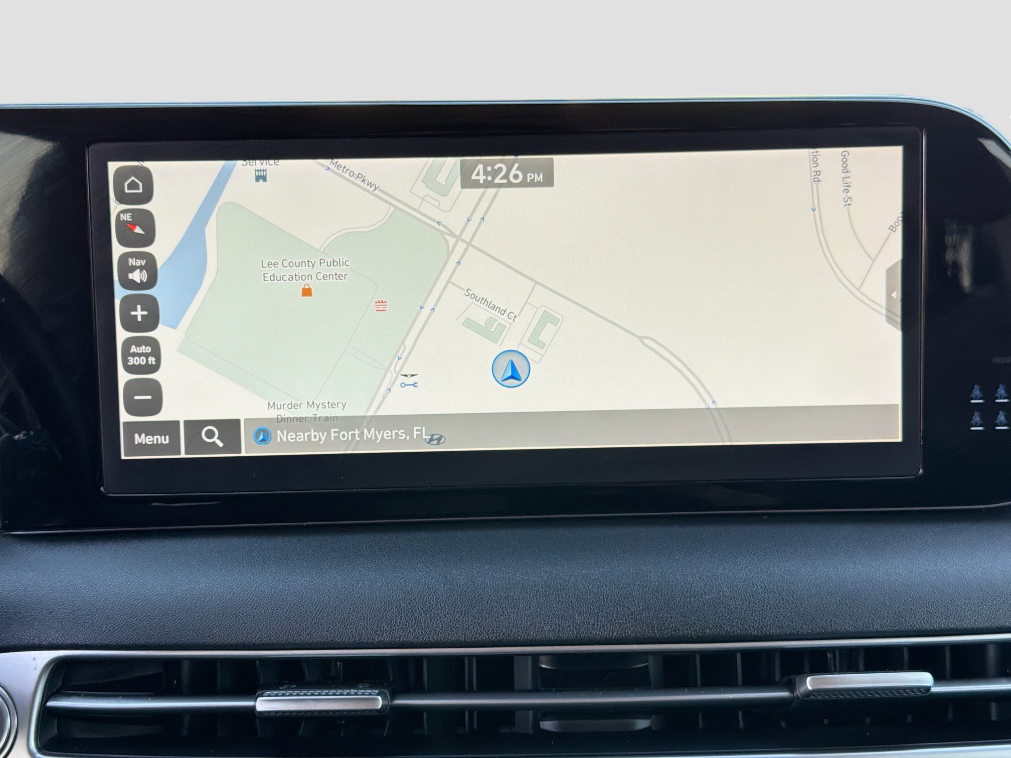 Used 2023 Hyundai Palisade SE image 28