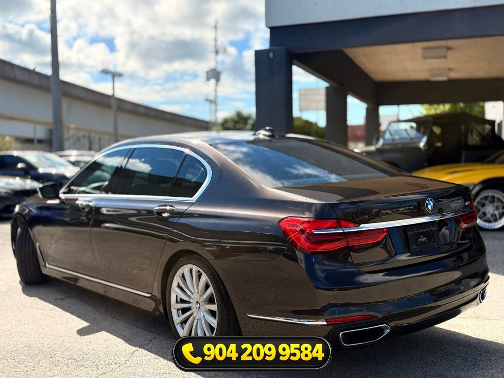 Used 2017 BMW 740i RWD image 7