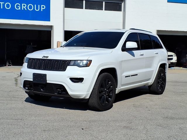 Used 2021 Jeep Grand Cherokee Altitude AWD/4WD image 3