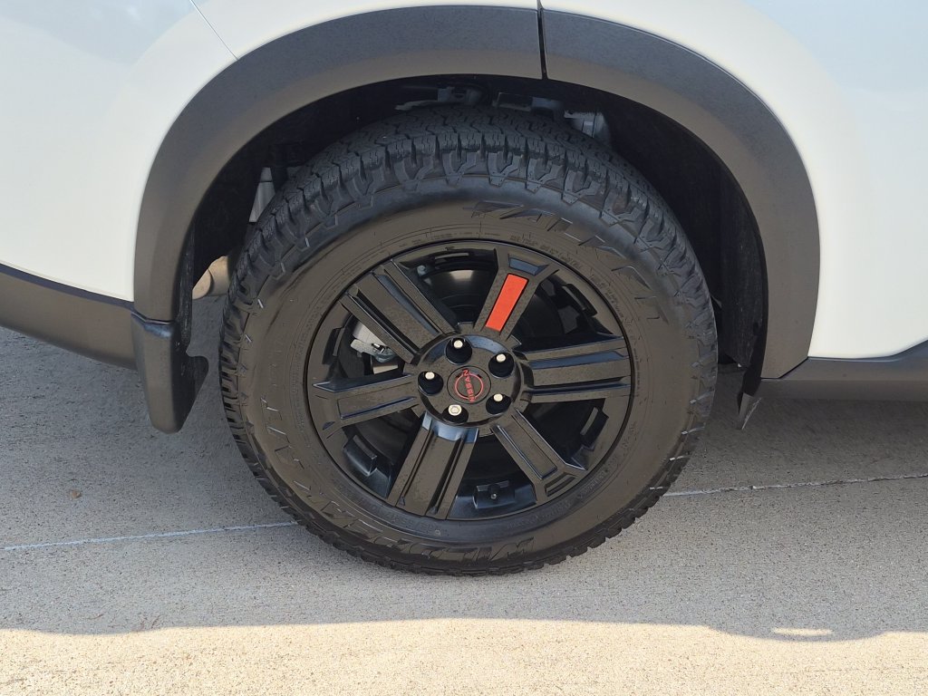 Certified 2026 Nissan Rogue SV AWD/4WD image 7
