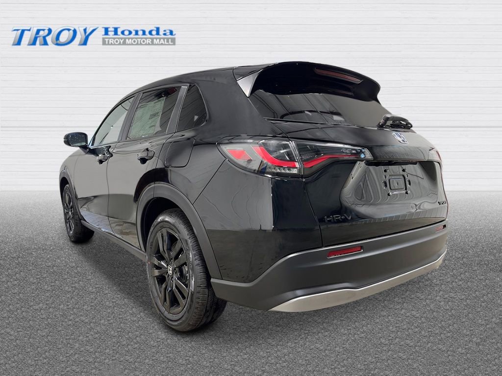 New 2026 Honda HR-V Sport image 3