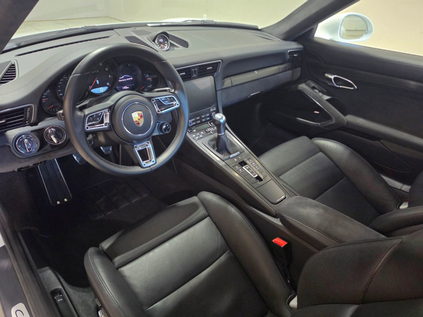 Used 2019 Porsche 911 Carrera 4 GTS image 75