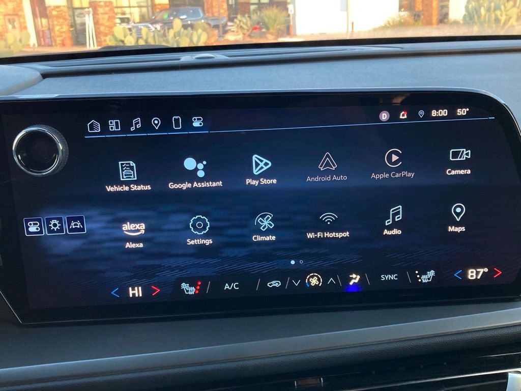 Used 2024 Chevrolet Traverse LT w/ Midnight/Sport Edition image 22