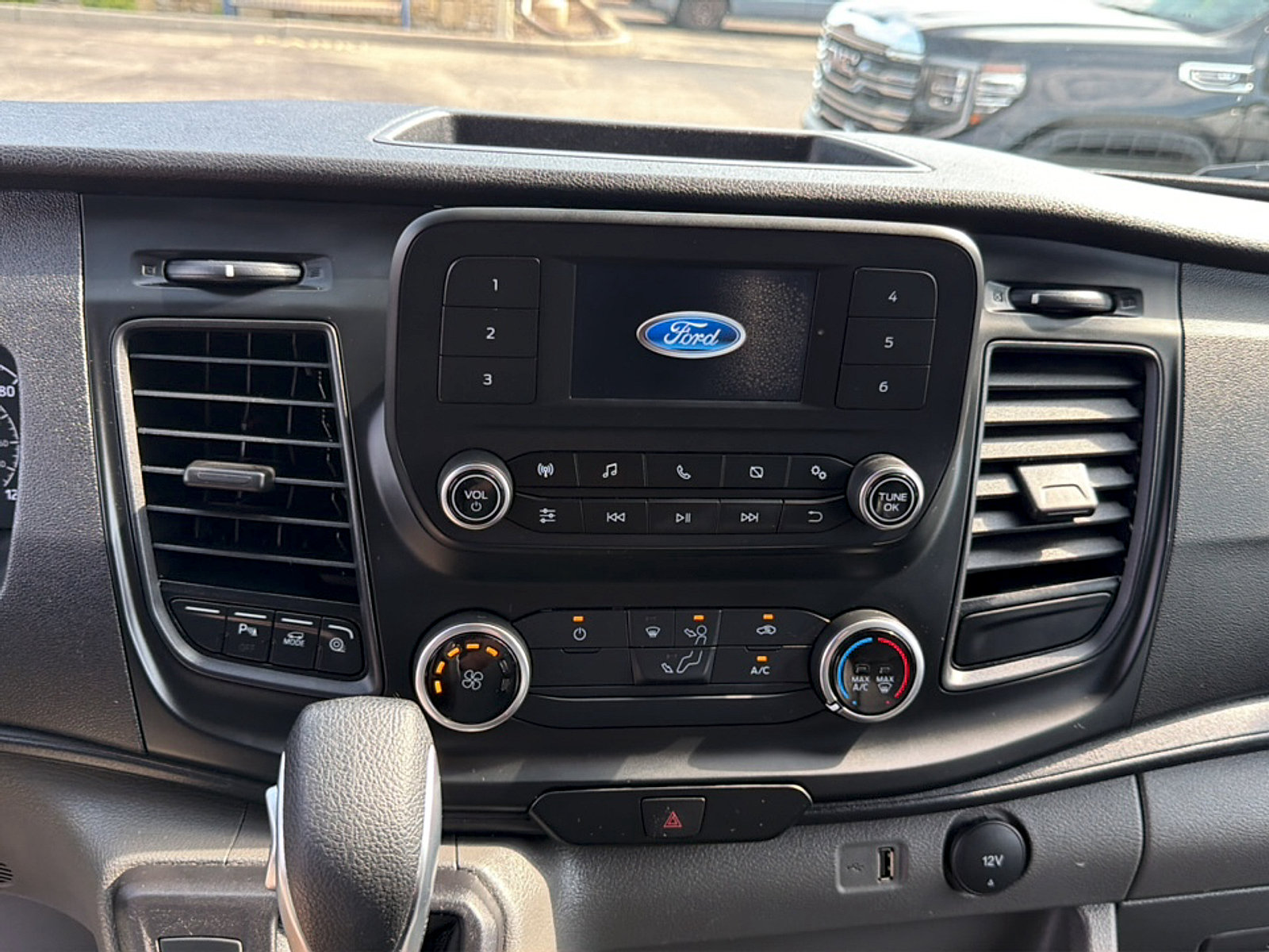 Used 2023 Ford Transit 250 148 High Roof RWD image 16
