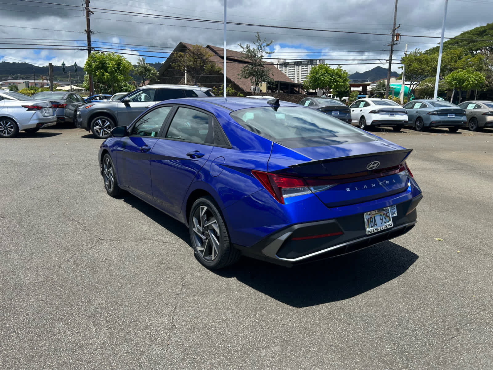 Used 2025 Hyundai Elantra Sport FWD image 4