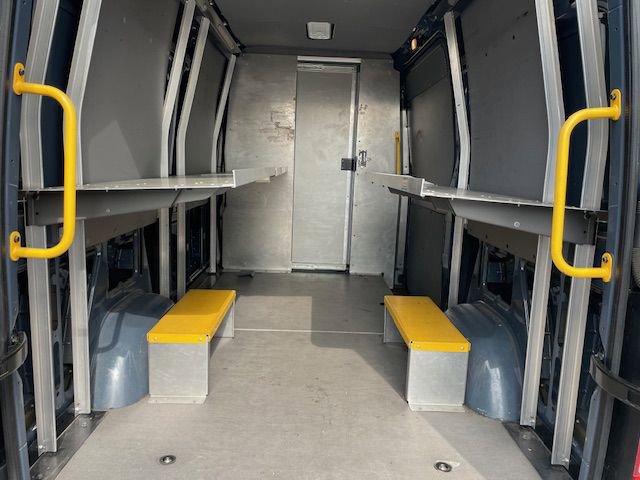 Used 2018 Mercedes-Benz Sprinter 2500 image 9