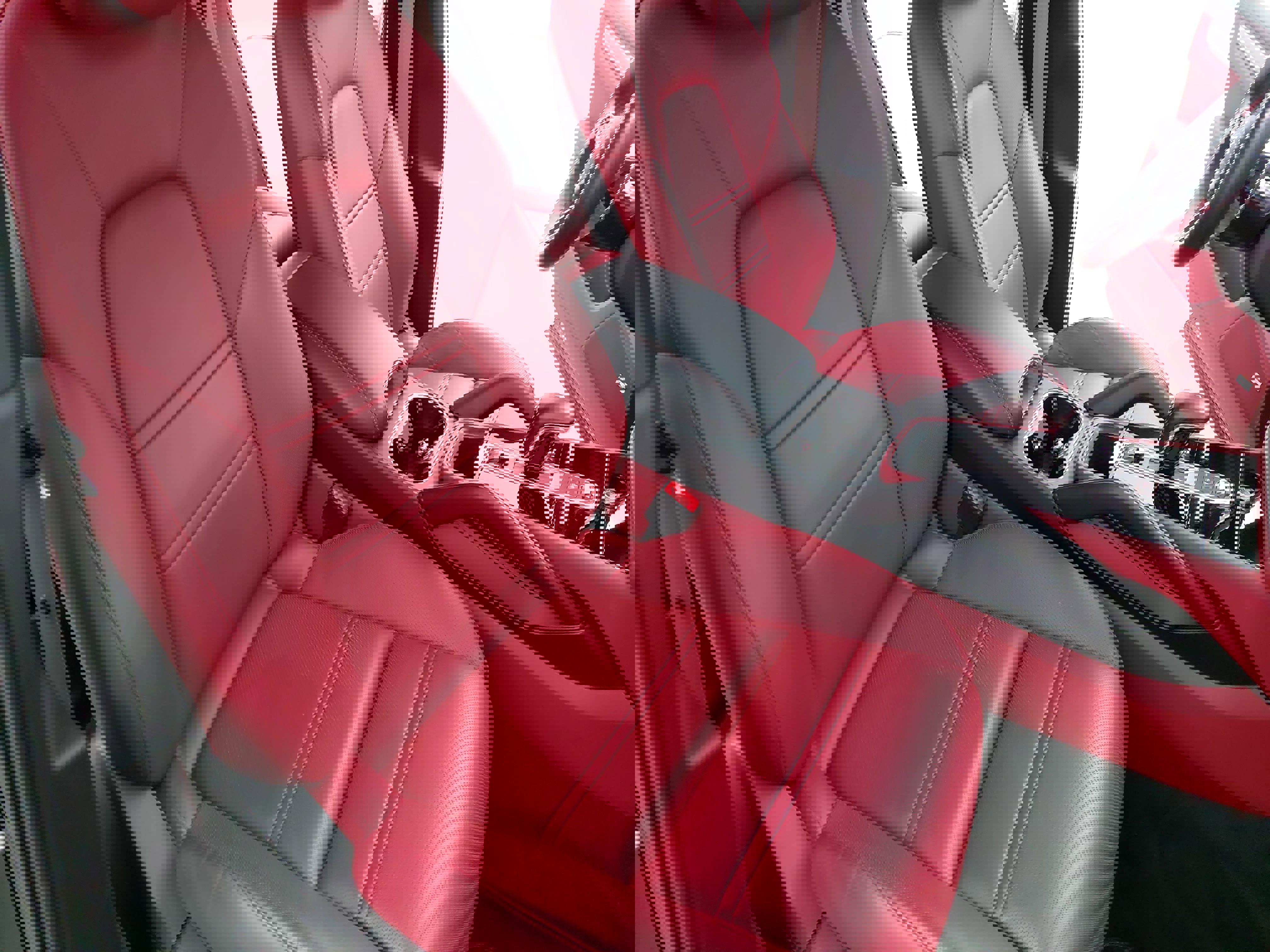 Used 2023 Porsche Cayenne Platinum Edition w/ Premium Package Plus image 12