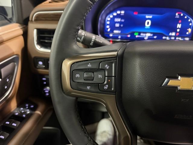 Used 2024 Chevrolet Suburban High Country image 17