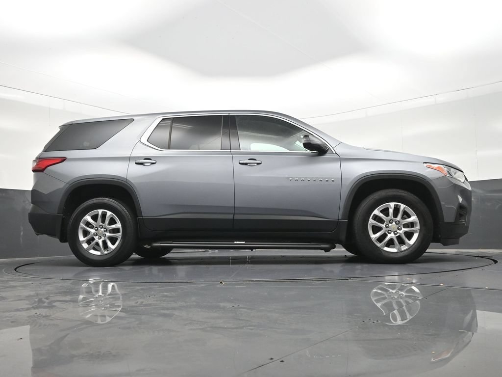 Used 2020 Chevrolet Traverse LS FWD image 34