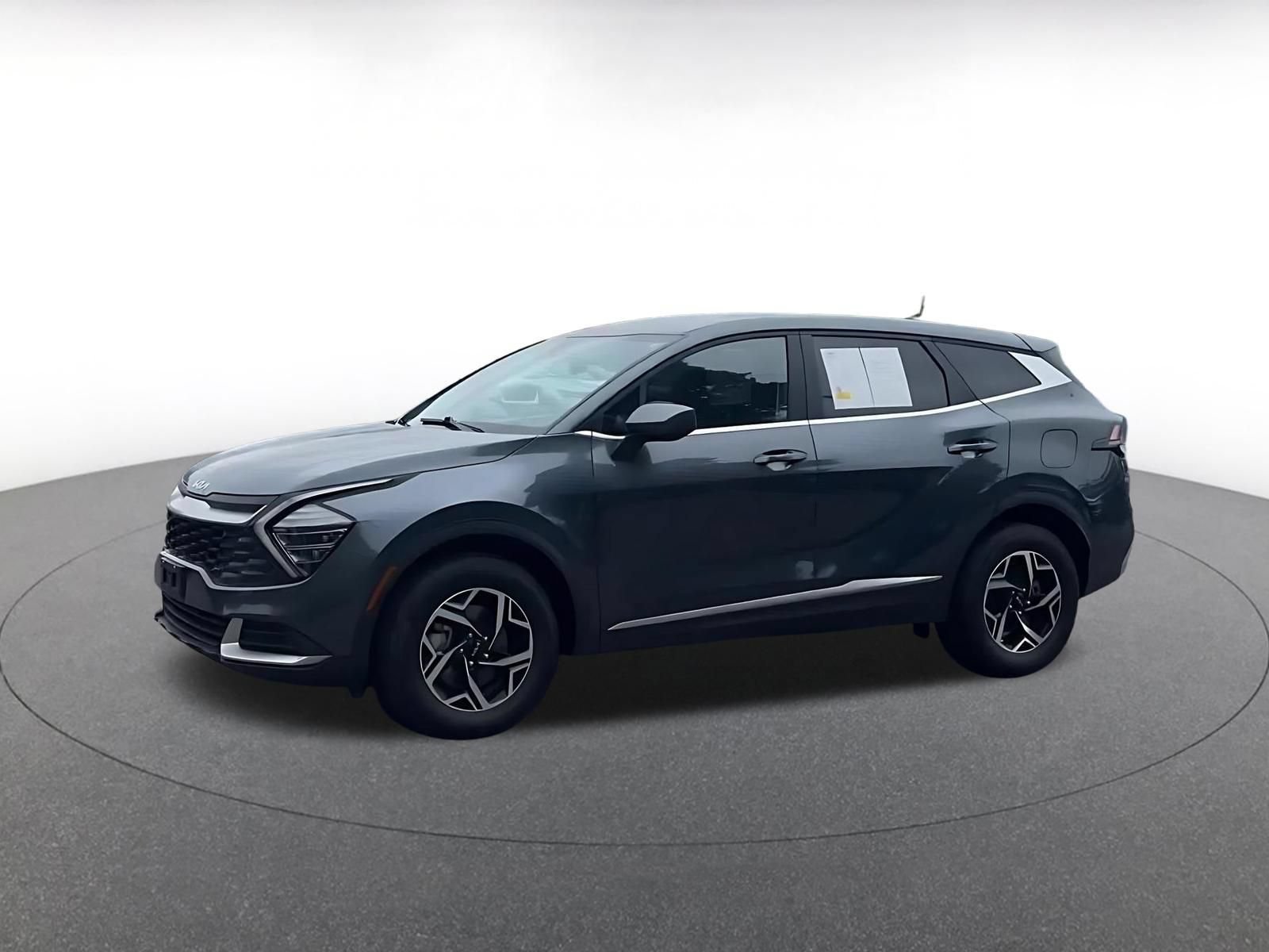 Used 2024 Kia Sportage LX AWD/4WD image 8