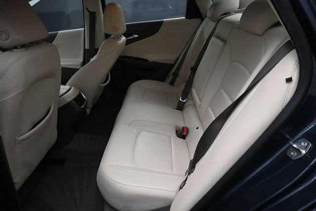 Used 2020 Chevrolet Malibu LT w/ Leather Package FWD image 25