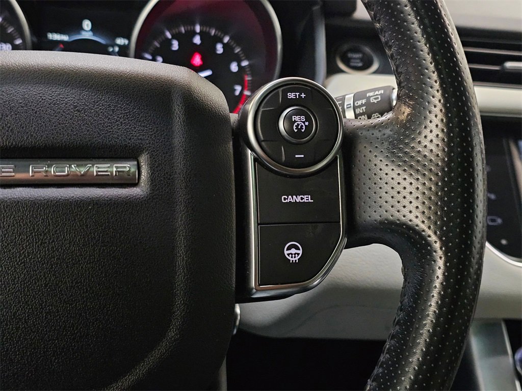 Used 2016 Land Rover Range Rover Sport HSE image 31