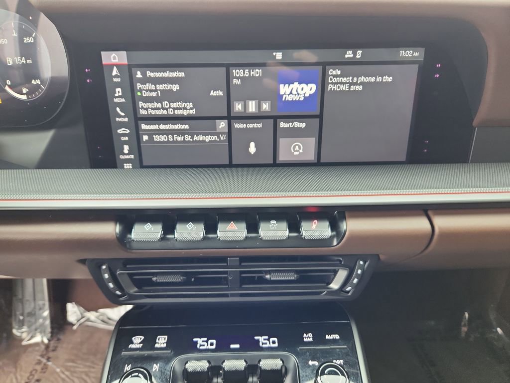 Used 2020 Porsche 911 image 15