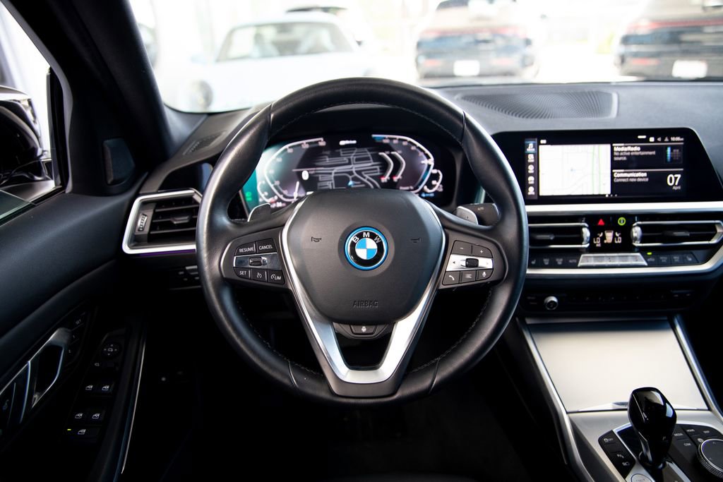 Used 2022 BMW 330e w/ Premium Package image 15