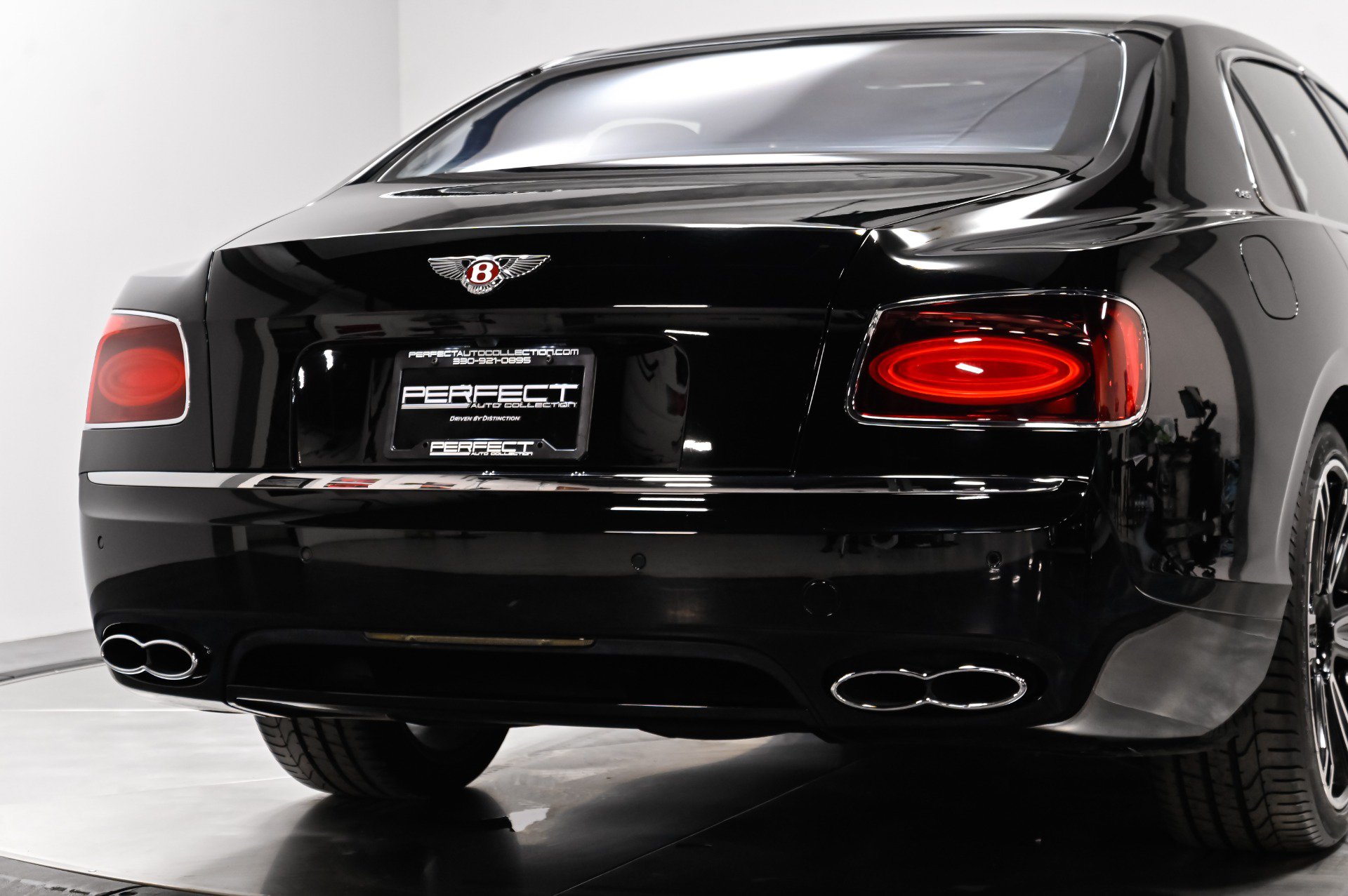 Used 2017 Bentley Flying Spur S V8 AWD/4WD image 27