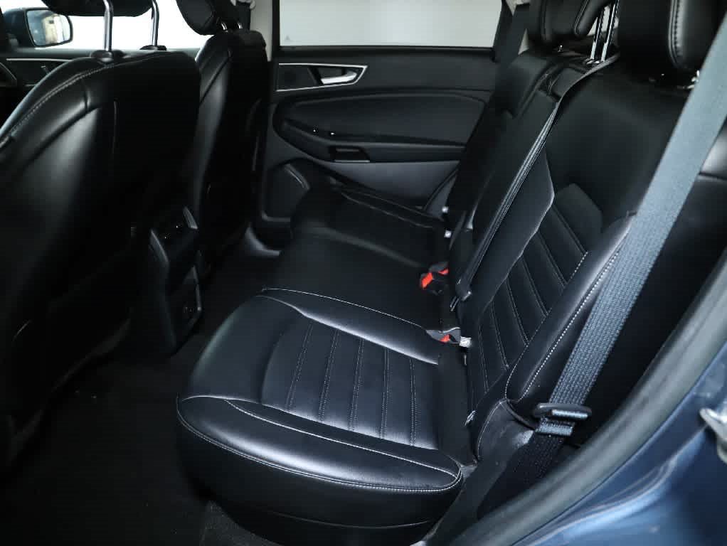 Used 2019 Ford Edge SEL w/ Equipment Group 201A AWD/4WD image 14