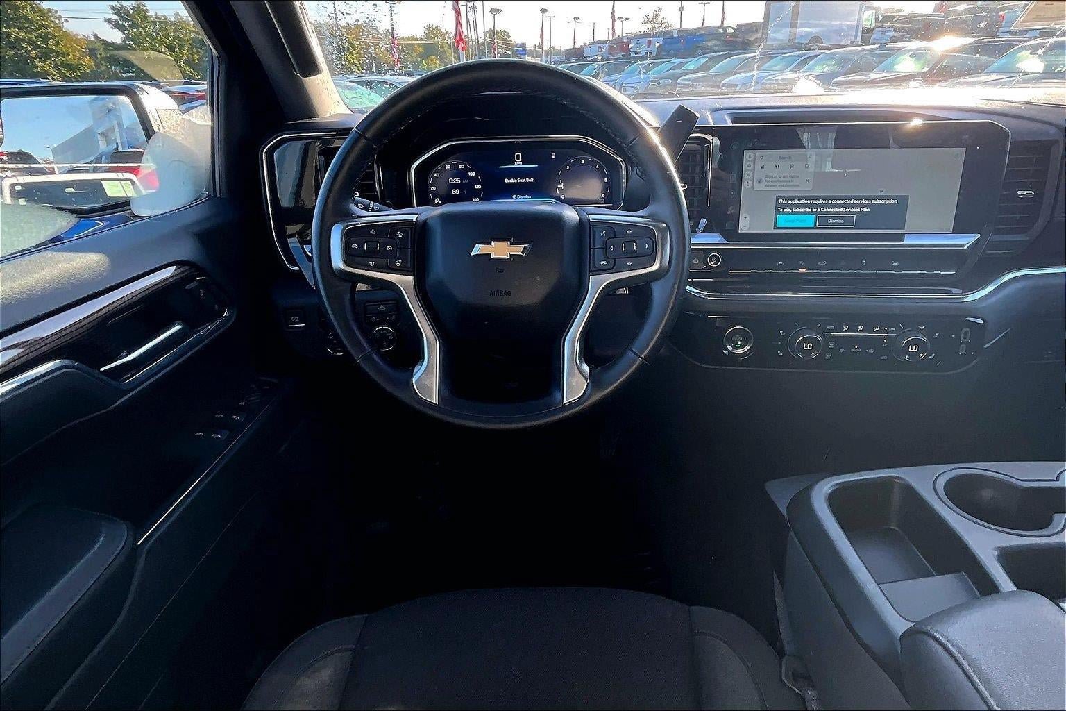Used 2024 Chevrolet Silverado 1500 LT AWD/4WD image 5