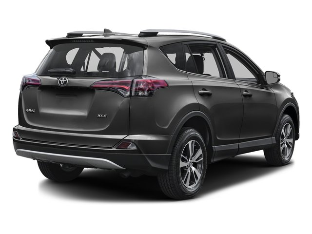 Used 2018 Toyota RAV4 XLE image 3