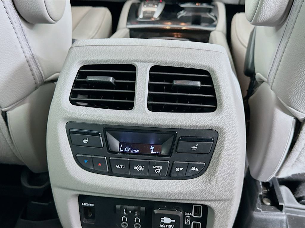 Used 2019 Honda Pilot Touring image 25
