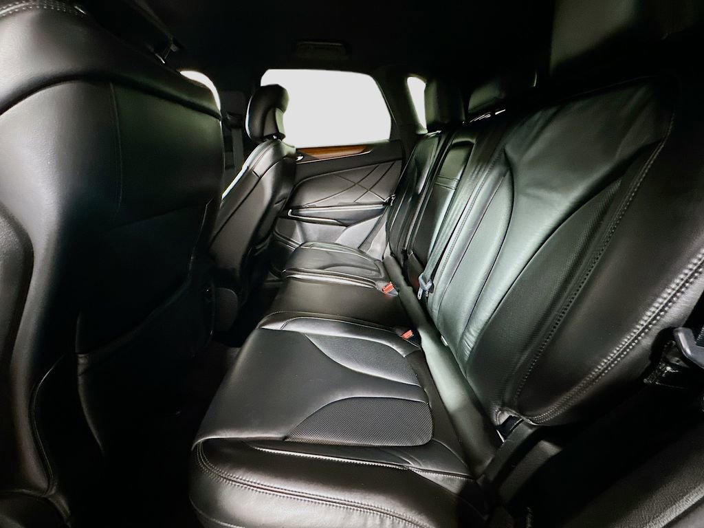 Used 2017 Lincoln MKC Select w/ Select Plus Package FWD image 25