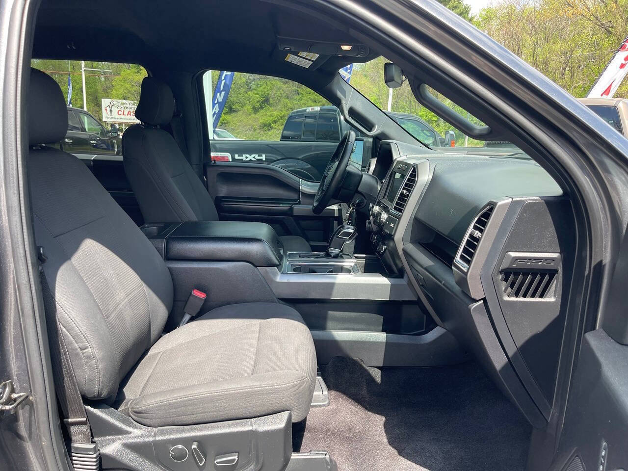 Used 2016 Ford F150 XLT w/ Equipment Group 302A Luxury image 34