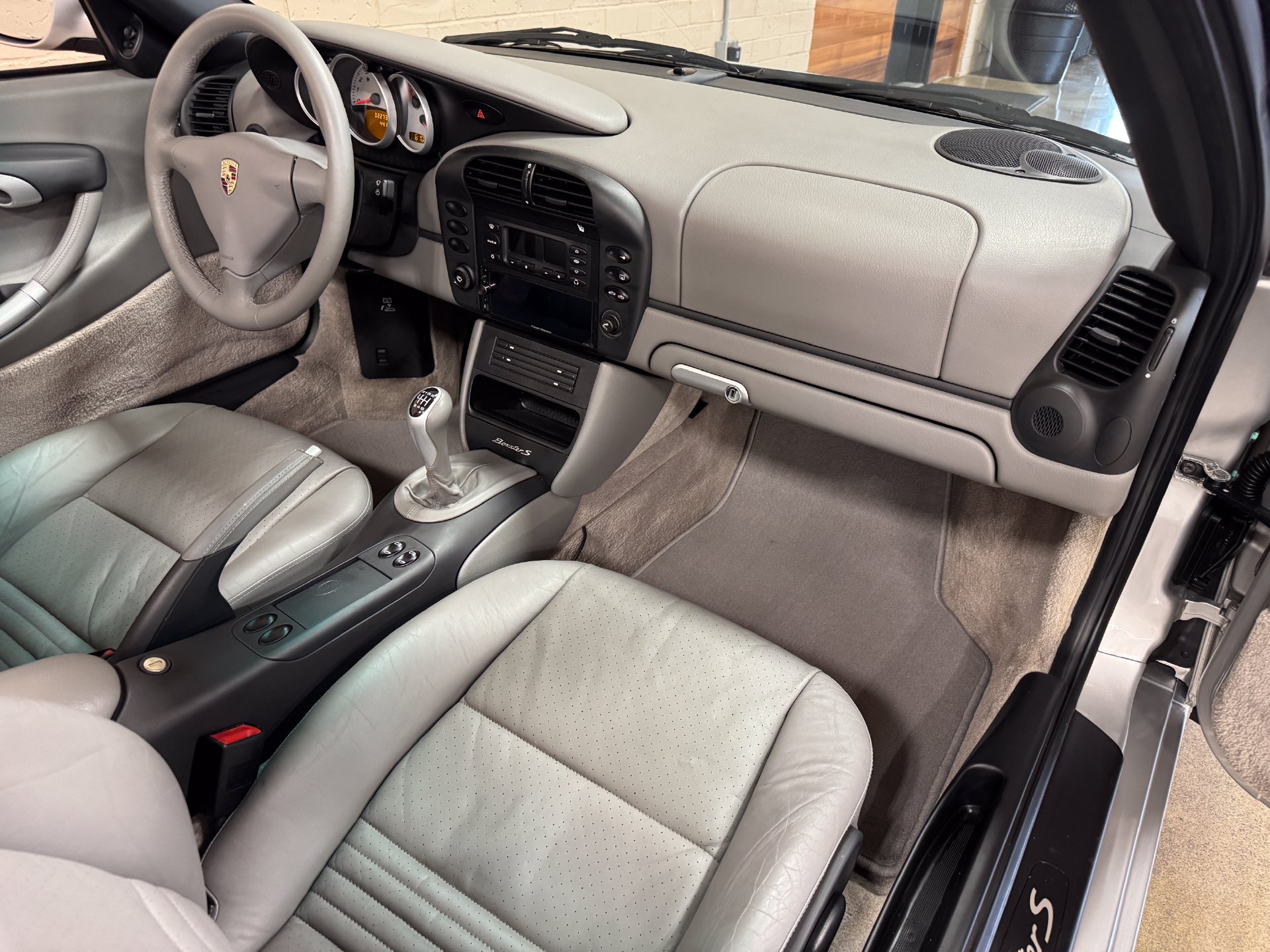 Used 2003 Porsche Boxster S RWD image 30