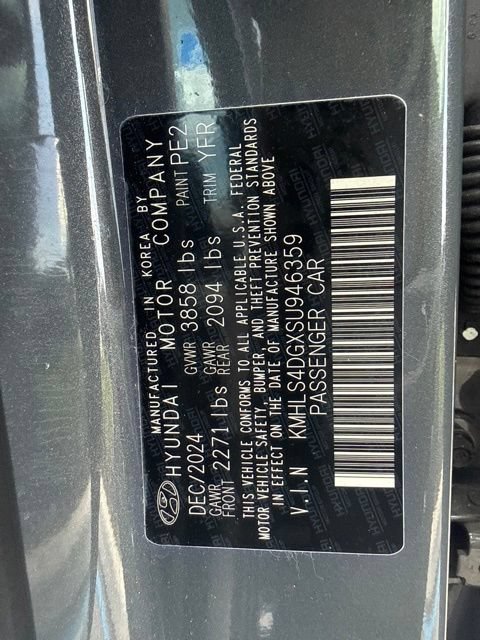 Used 2025 Hyundai Elantra SEL FWD image 13