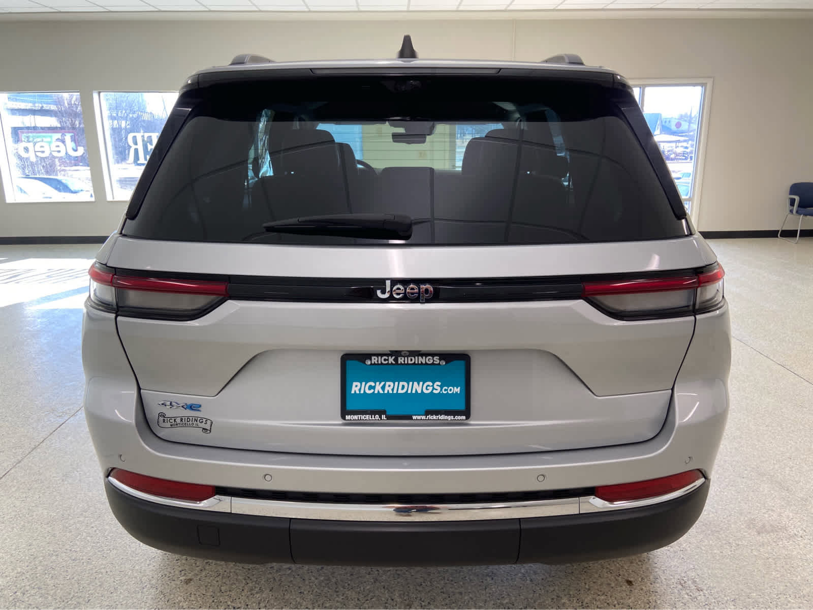 Used 2022 Jeep Grand Cherokee Limited 4xe w/ Rear Seat Video Group 1 image 6