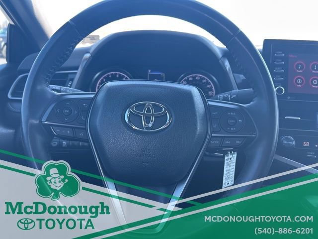 Used 2024 Toyota Camry SE image 10