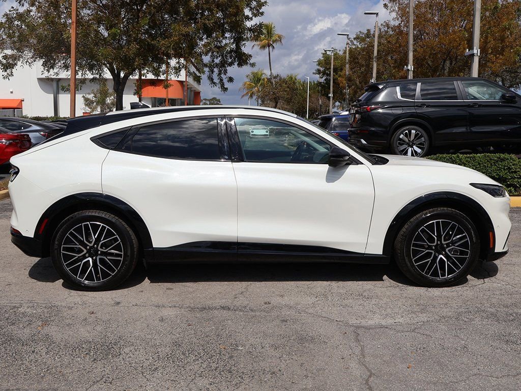 Used 2024 Ford Mustang Mach-E Premium image 19