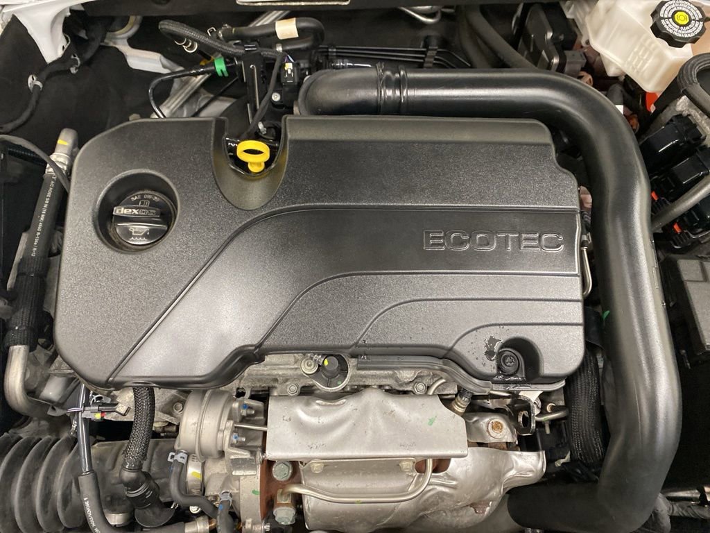 Used 2023 Chevrolet Malibu LT w/ Sport Edition image 4