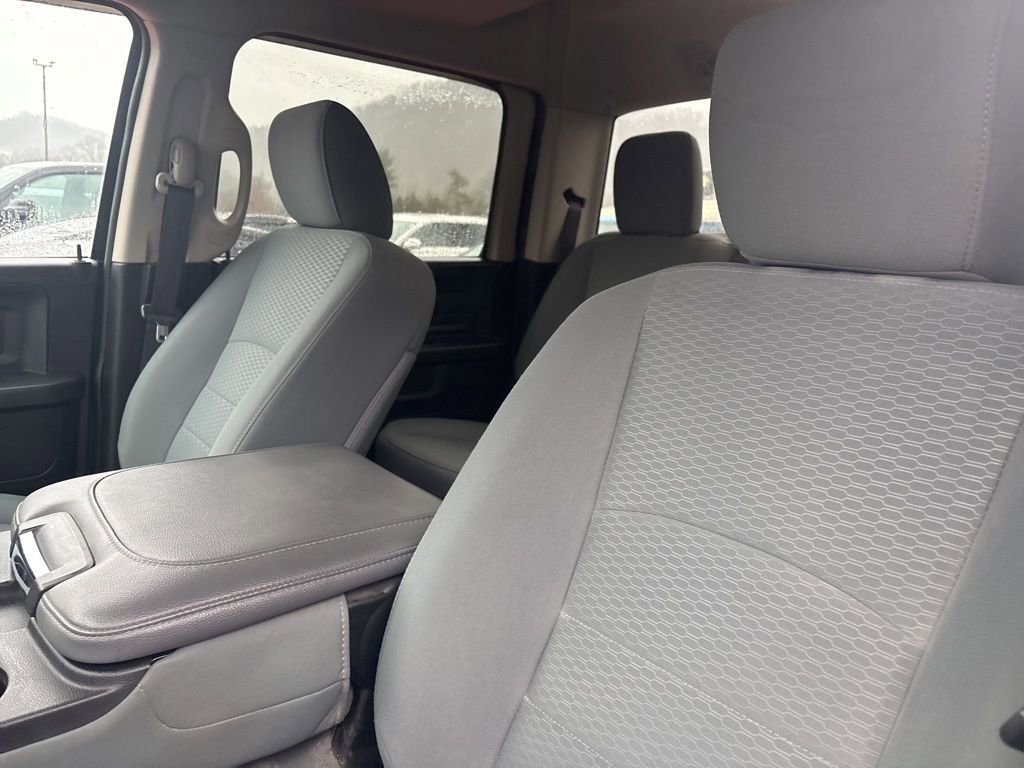 Used 2017 RAM 2500 Tradesman w/ Chrome Appearance Group image 12