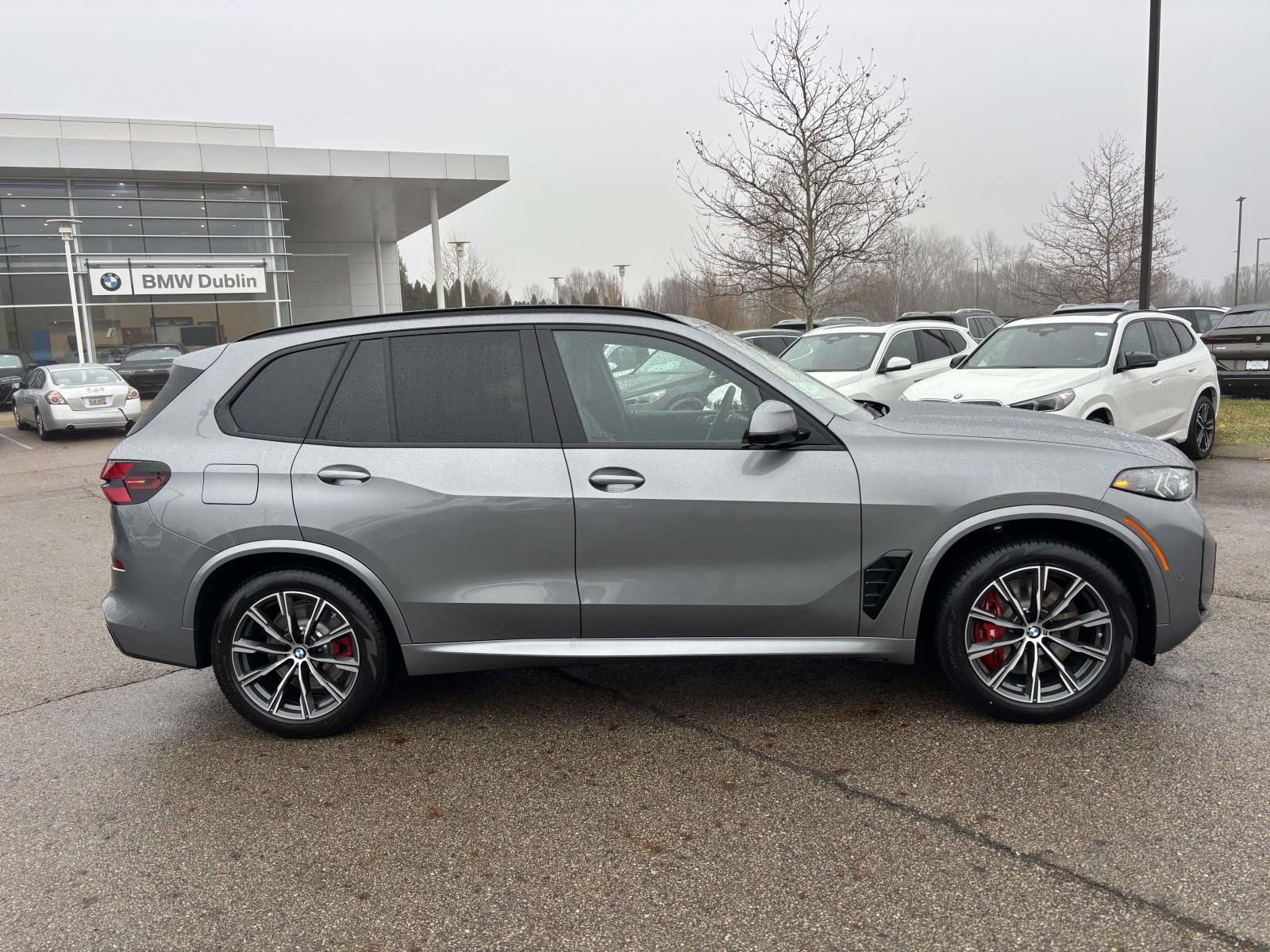 New 2026 BMW X5 xDrive50e w/ M Sport Package AWD/4WD image 8