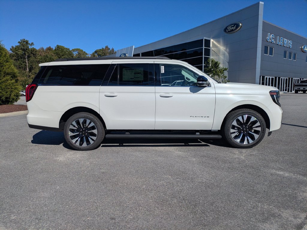 New 2027 Ford Expedition Max Platinum w/ Driver's Package RWD image 5