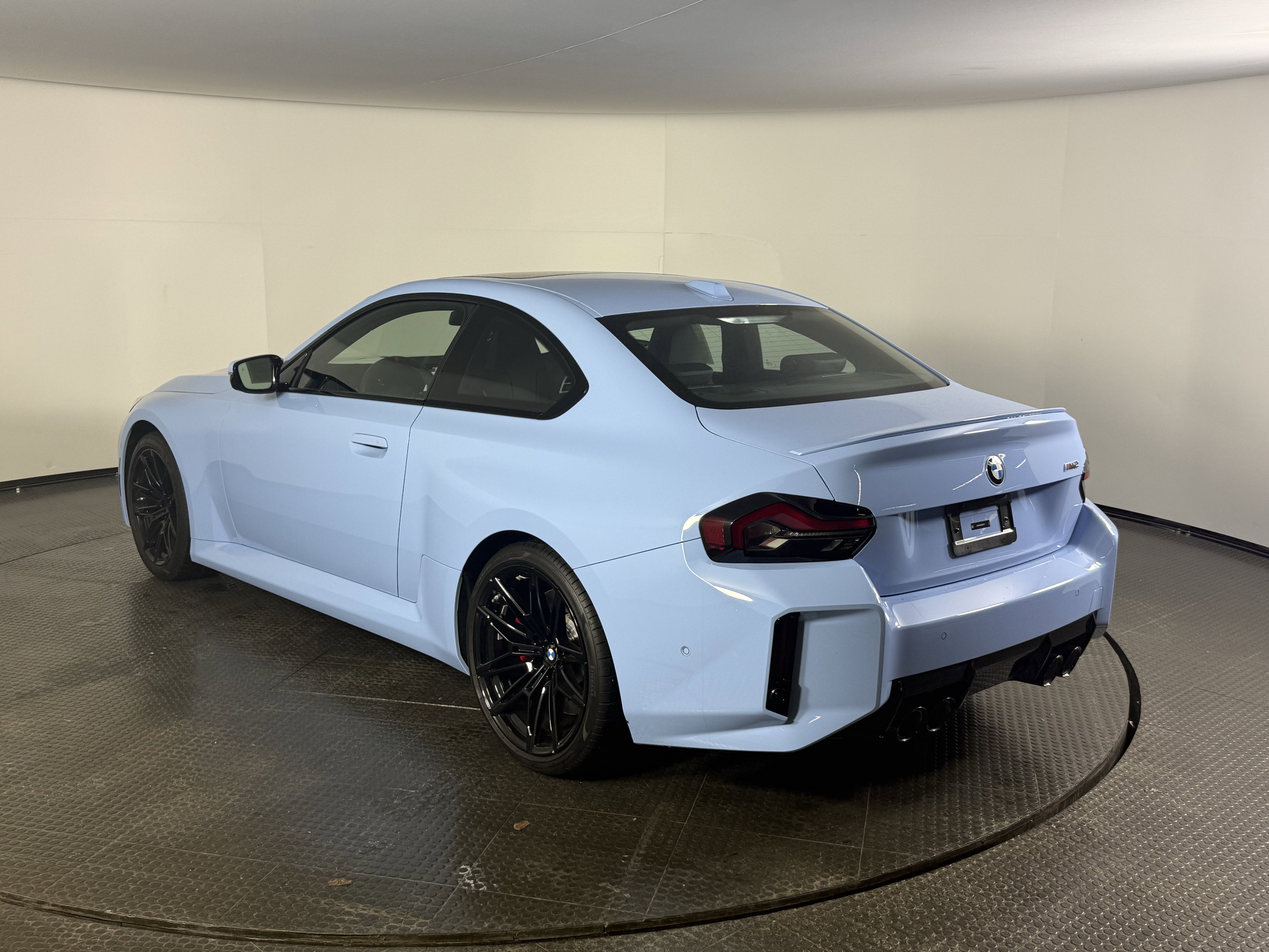 Used 2025 BMW M2 w/ Lighting Package image 11