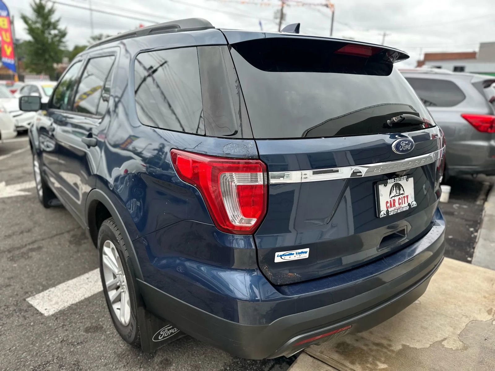 Used 2017 Ford Explorer 4WD image 7