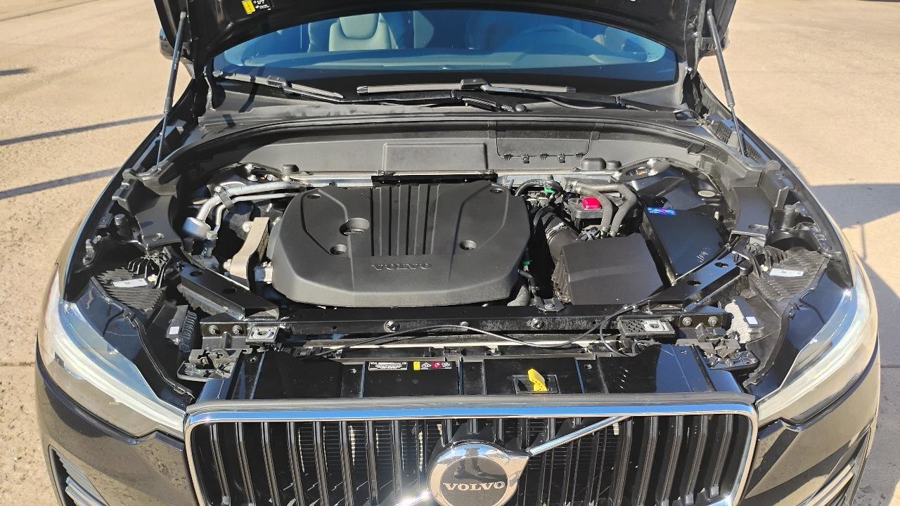 Used 2022 Volvo XC60 B5 Momentum AWD/4WD image 26