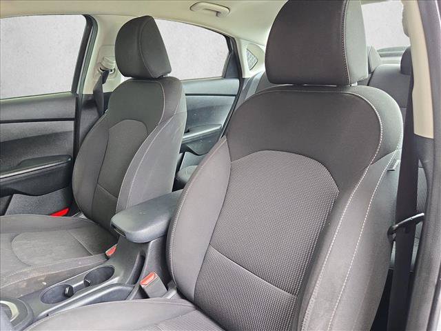 Used 2019 Kia Forte LXS FWD image 12