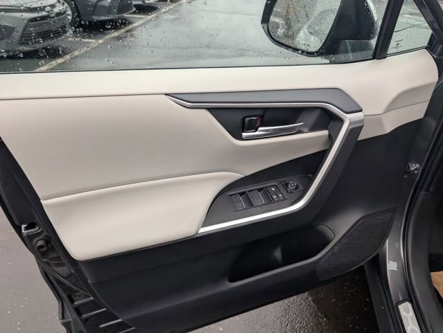 New 2025 Toyota RAV4 XLE w/ Convenience Package image 15