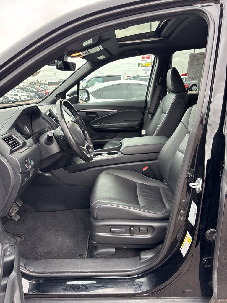 Used 2024 Honda Passport EX-L image 14