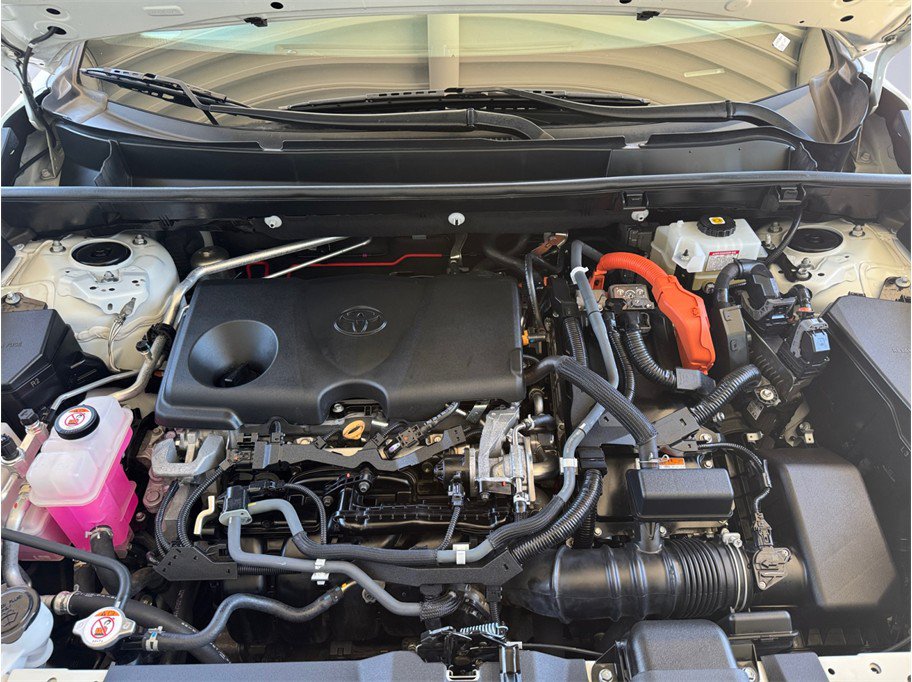 Used 2021 Toyota RAV4 XSE w/ Carpet Mat Package (TMS) AWD/4WD image 8