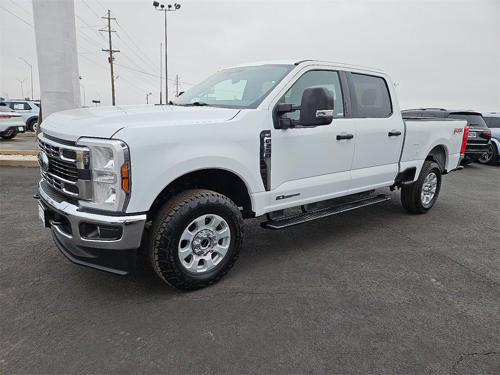 Used 2024 Ford F250 XLT w/ FX4 Off-Road Package image 2