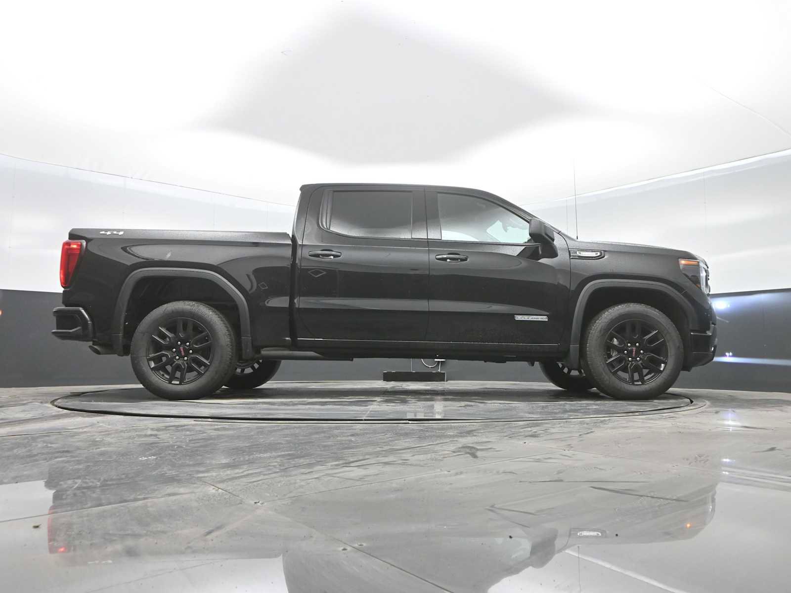New 2026 GMC Sierra 1500 Elevation image 29